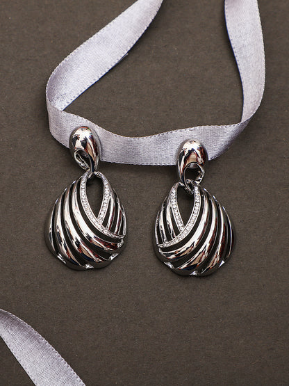 Lara Earrings by Saydajewels