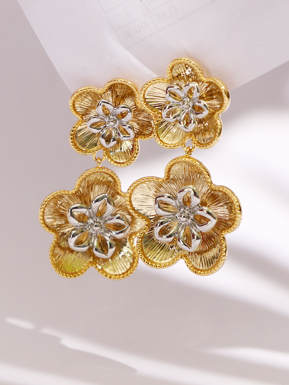 Gulzar Glam Earrings