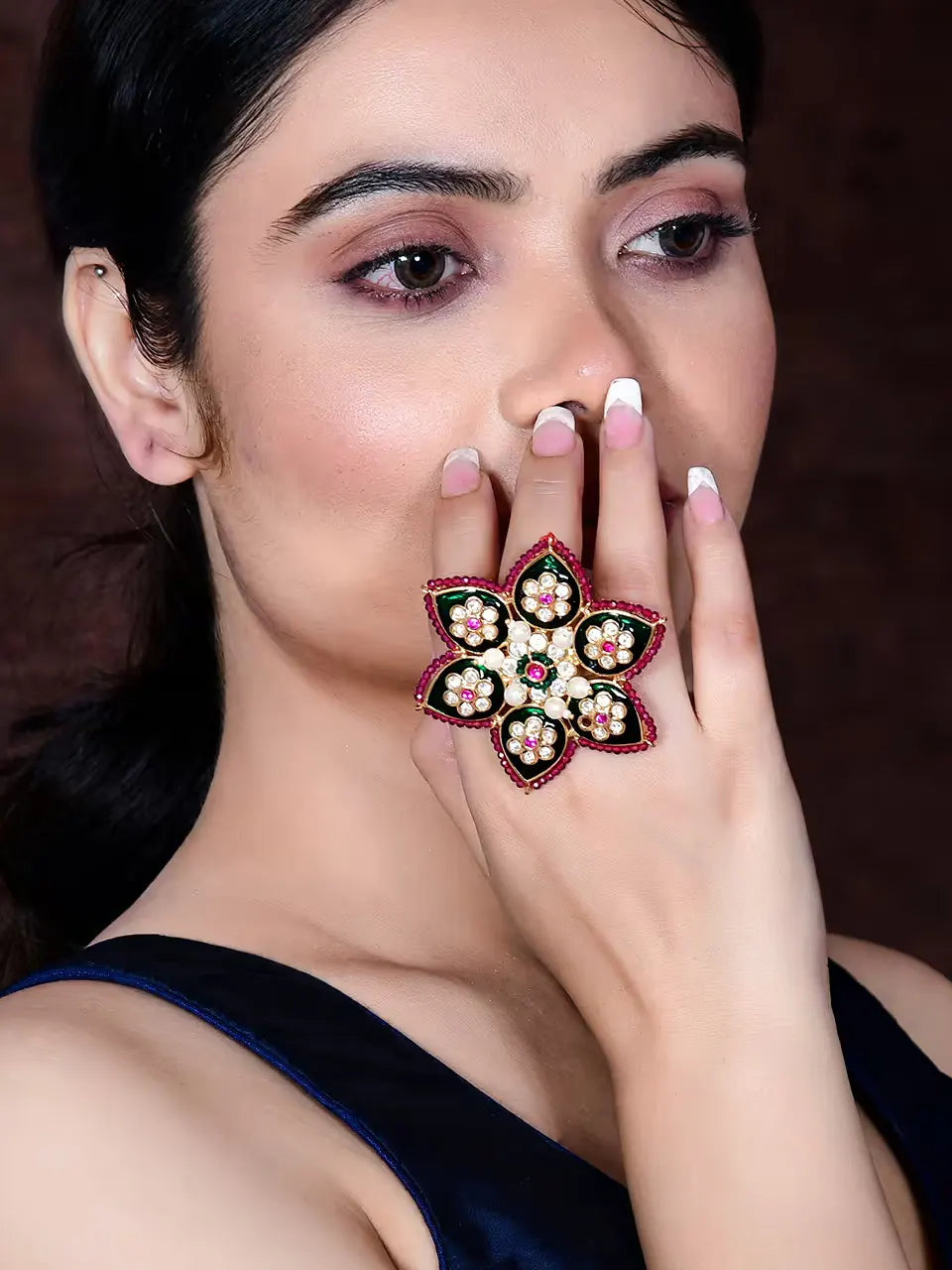 Hala Finger Ring