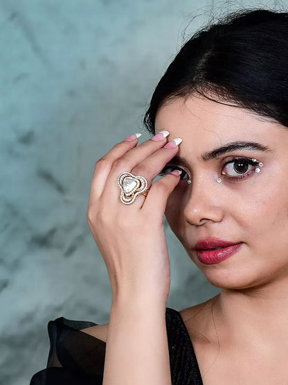 Zunaira Finger Ring