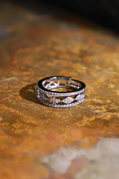 Fatima Leaf Line Silver Ring