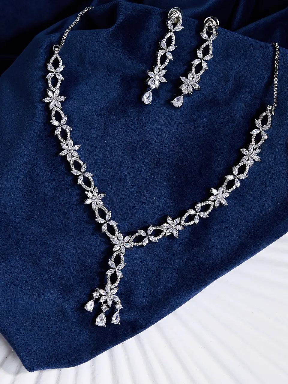 Radiant Reflection Necklace Set