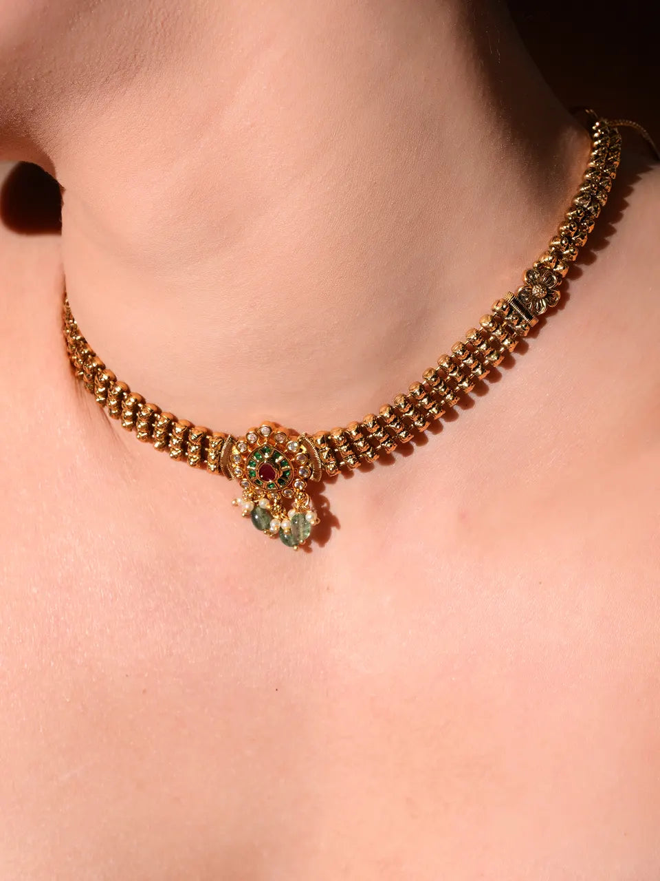 Emerald Rosette Choker Set