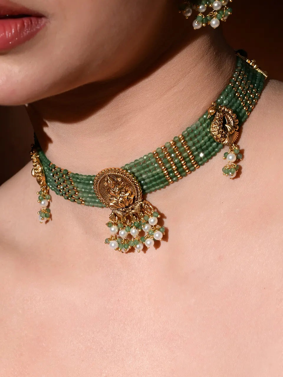 Emerald Temple Grace Choker Set