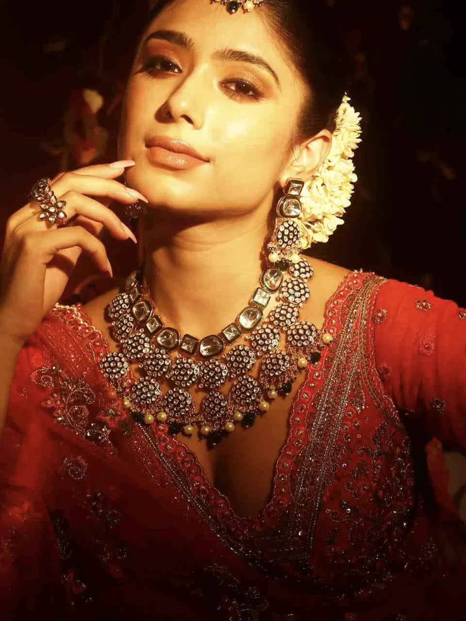 Gauhar Necklace Set