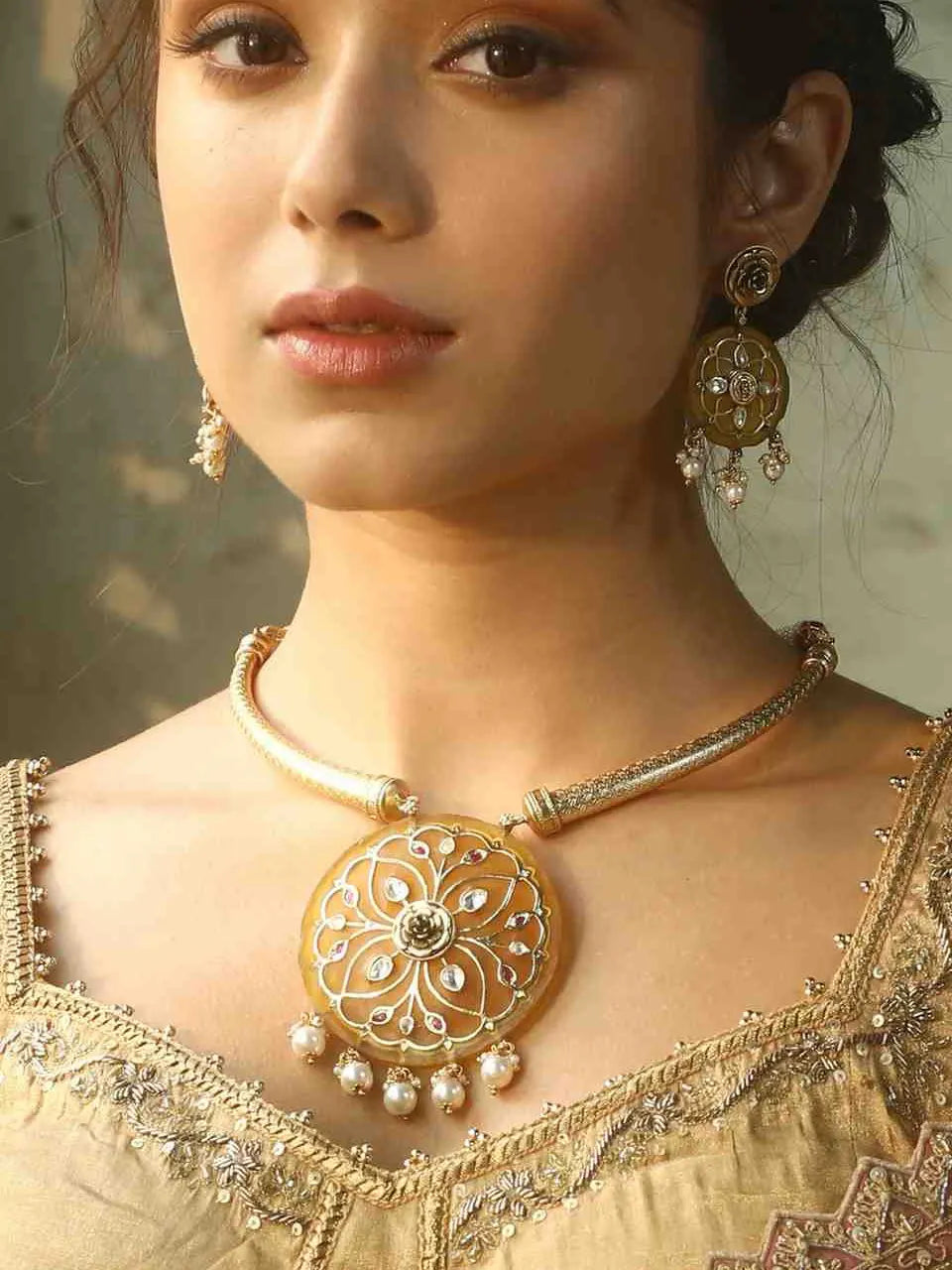 Arooshi Necklace Set