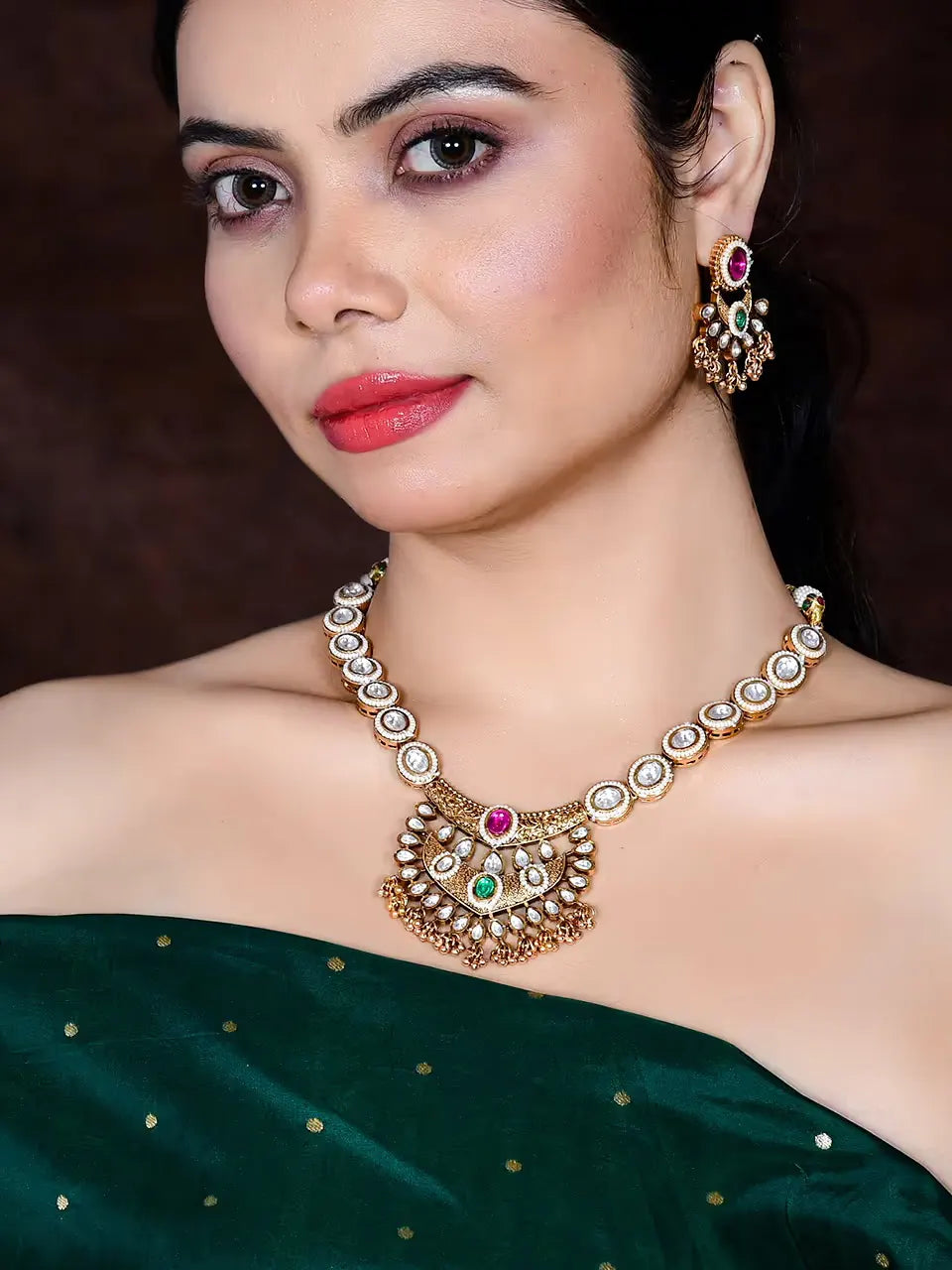 Nayra Necklace Set