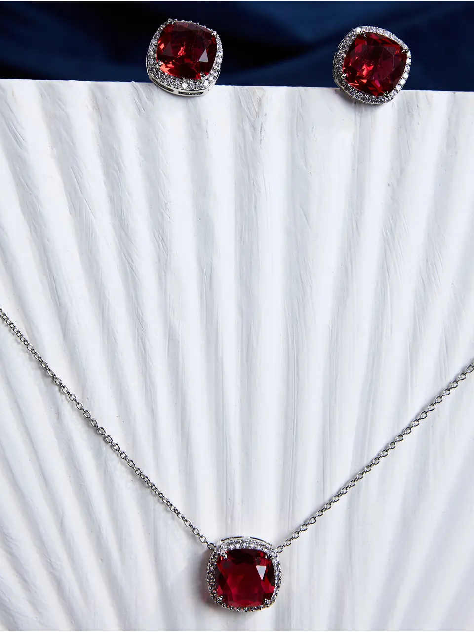 Crimson Gleam Pendant and Earring Set