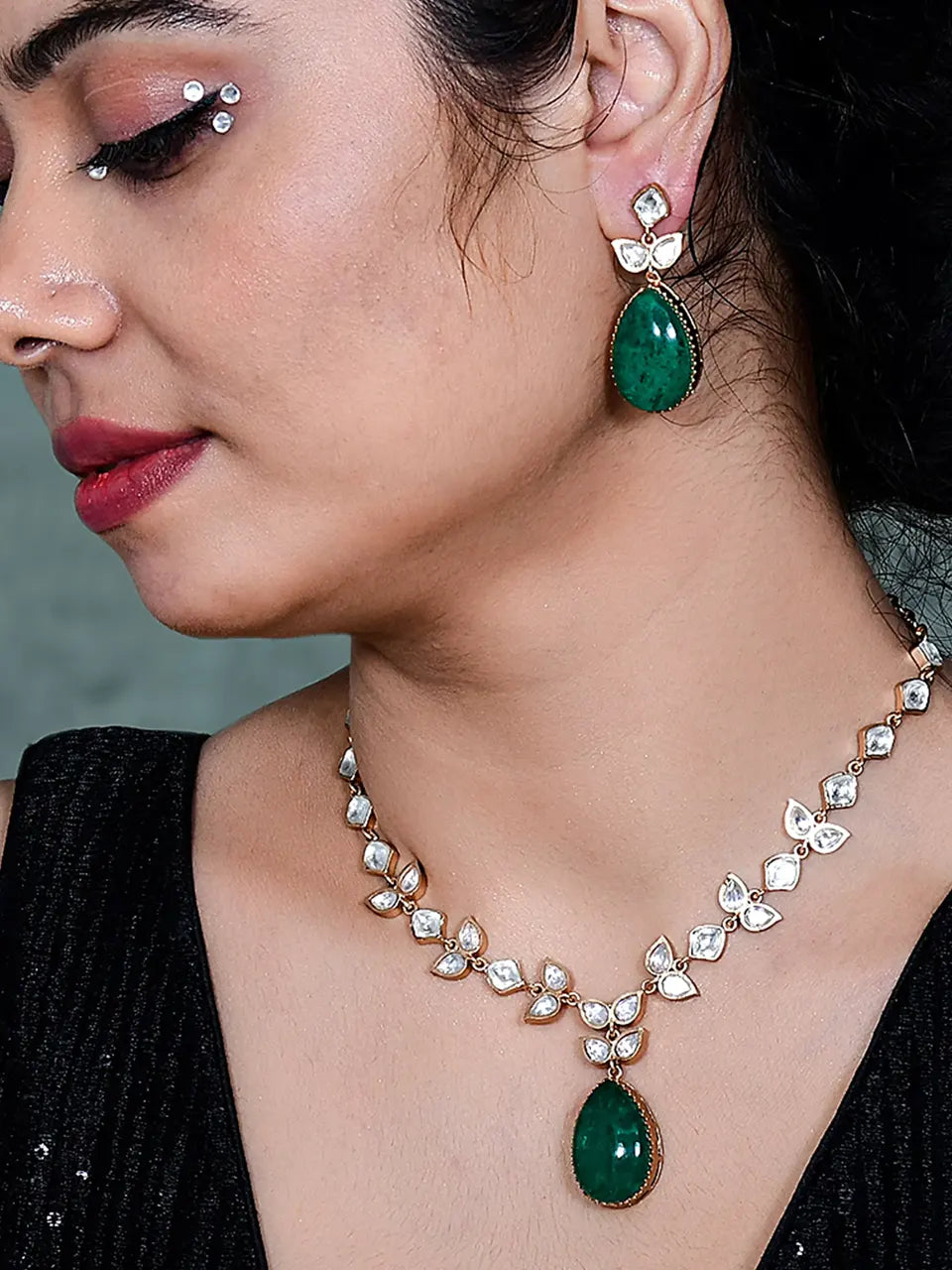 Huda Necklace Set