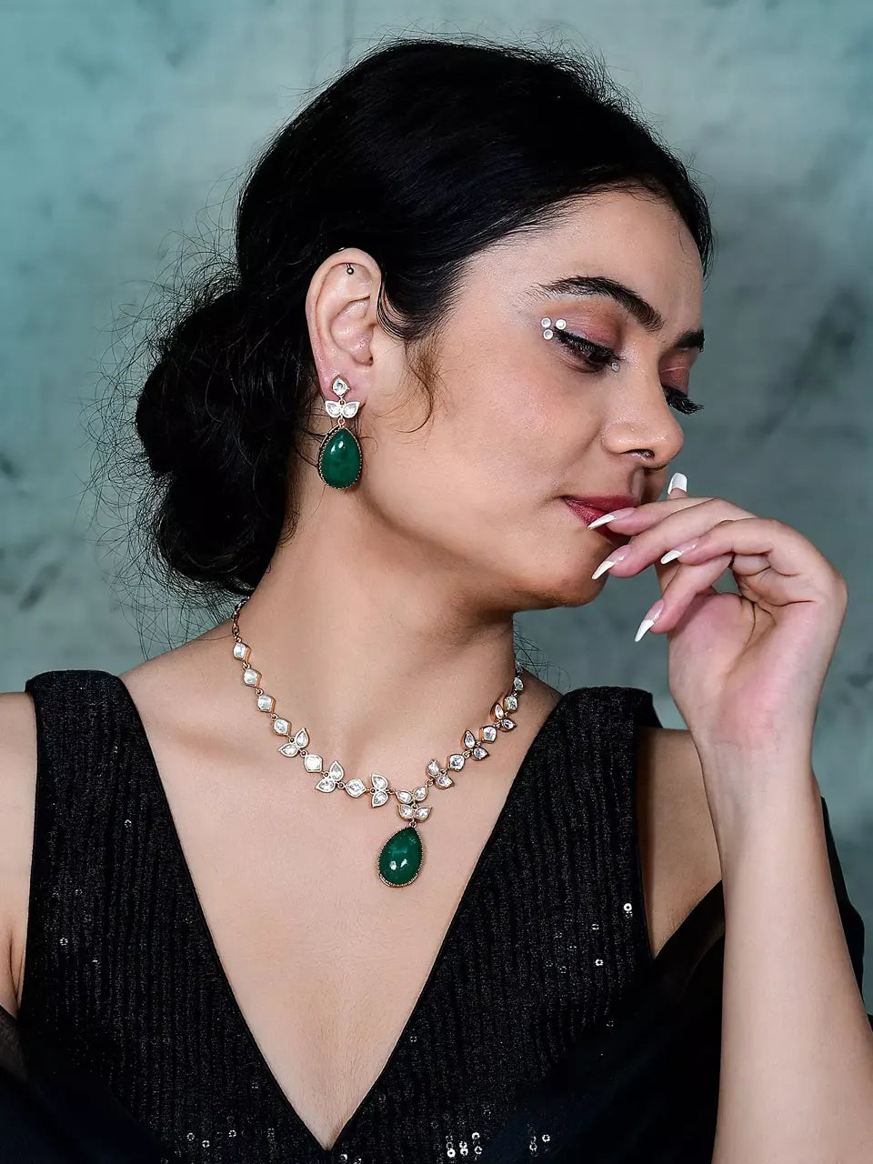 Huda Necklace Set