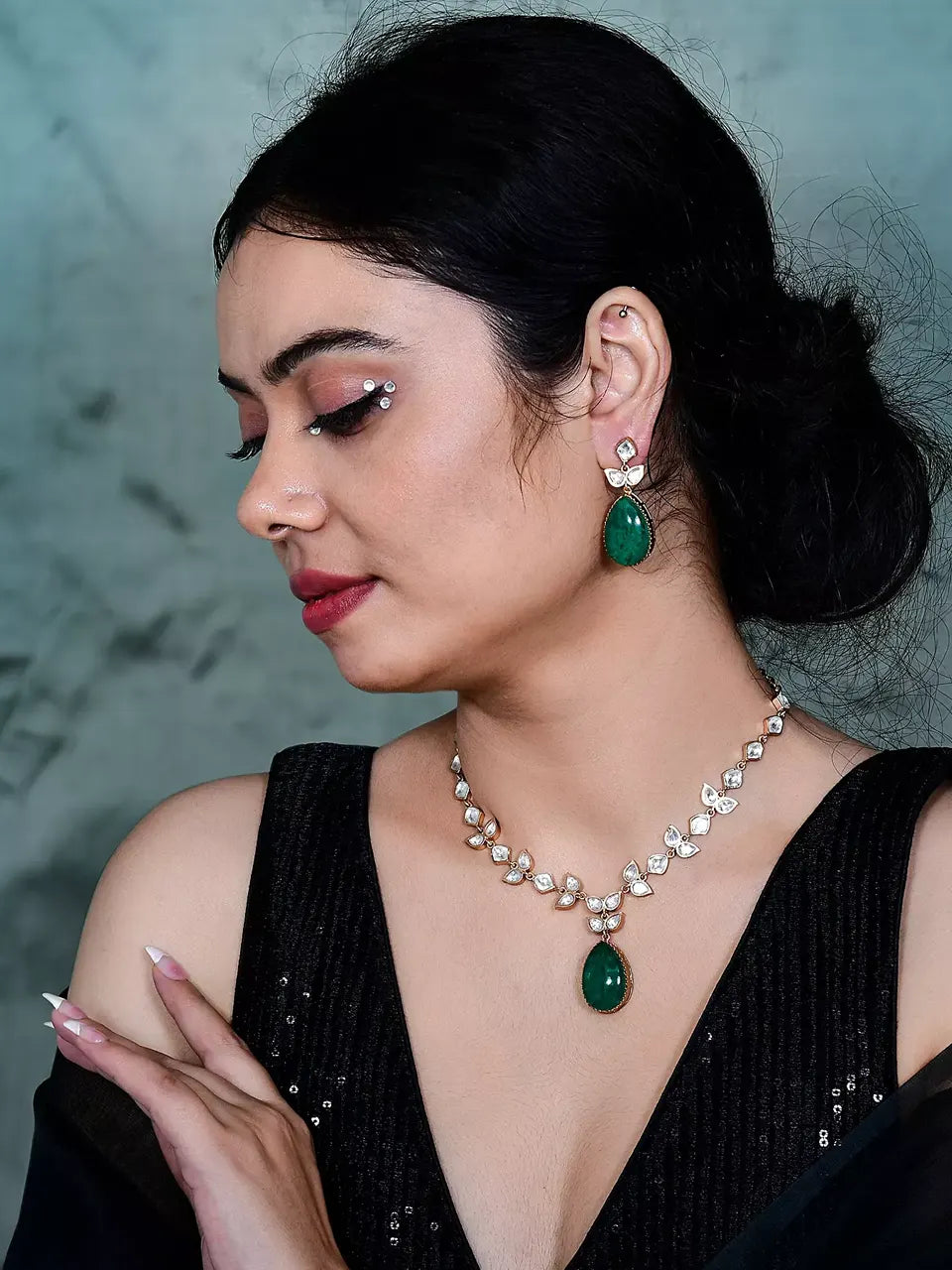 Huda Necklace Set