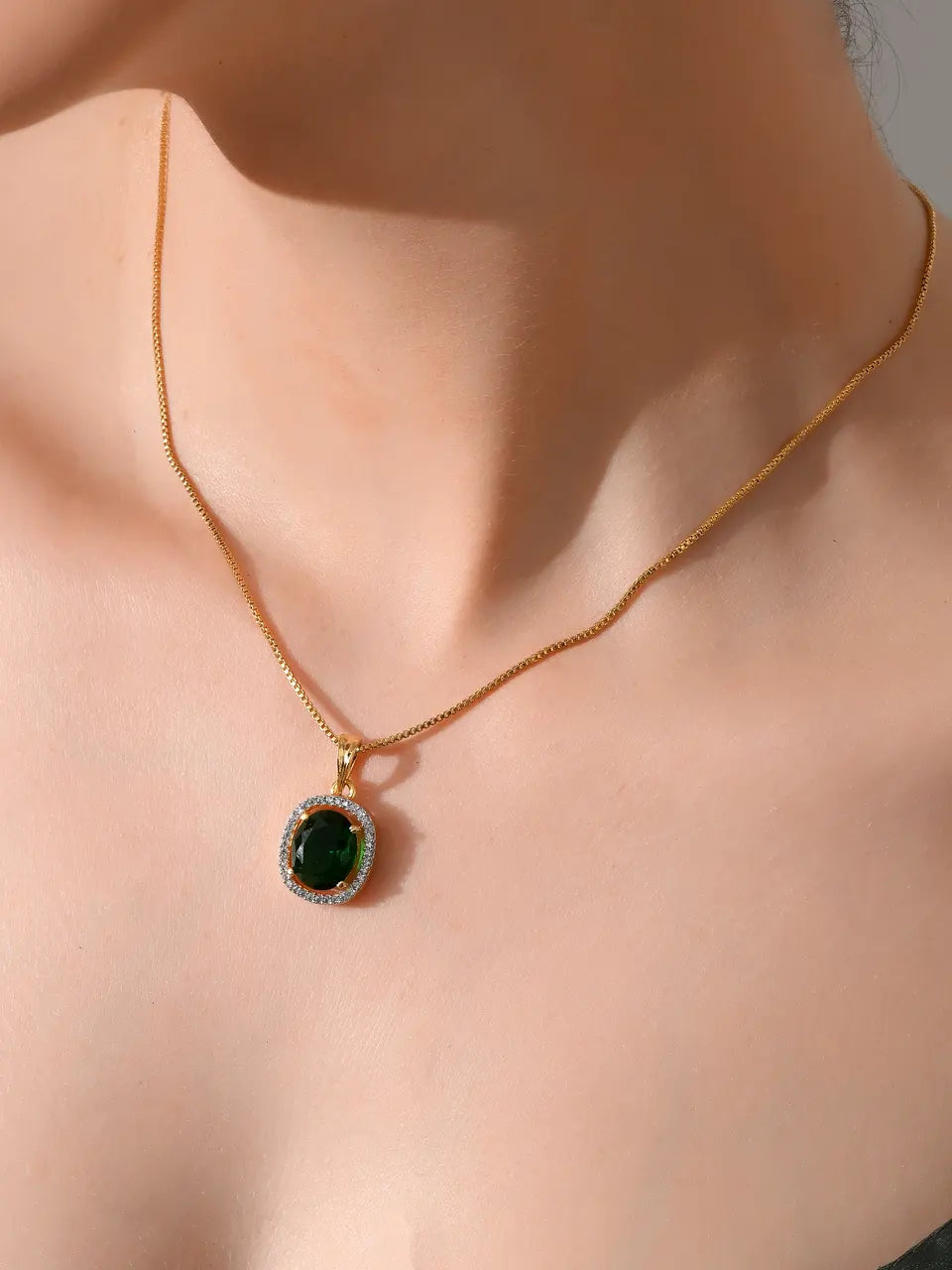 Emerald Elegance Gold-Plated Jewelry Set