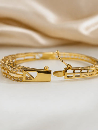 Regal Link Bracelet