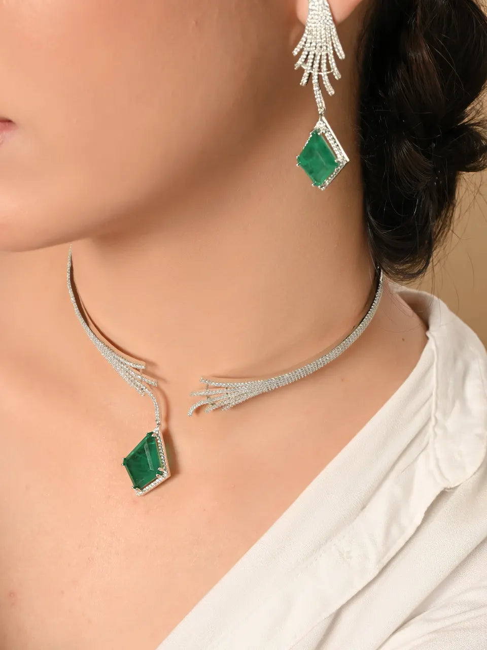 Enchanting Emerald Elegance Jewelry Set