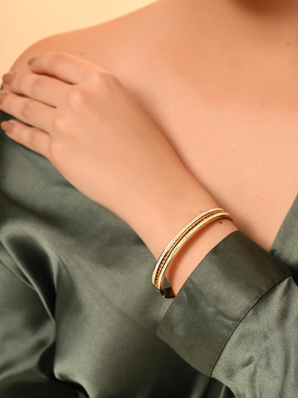 Dual Radiance Gold Bangle