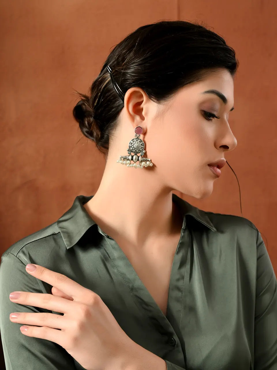 Antique Charm Pearl Earrings
