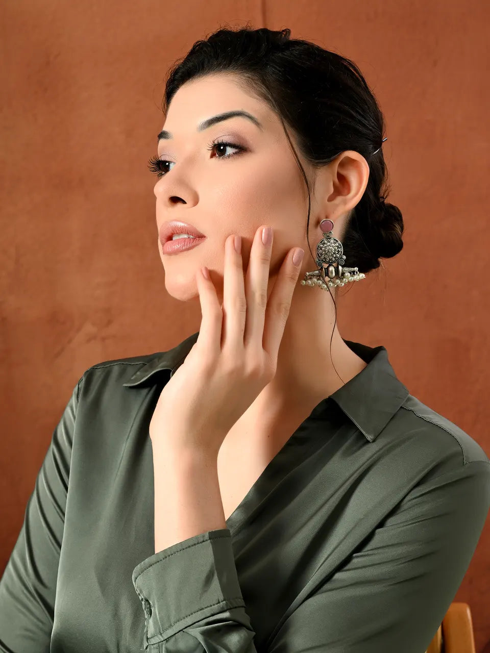 Antique Charm Pearl Earrings
