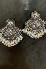Load image into Gallery viewer, Srishti Earrings
