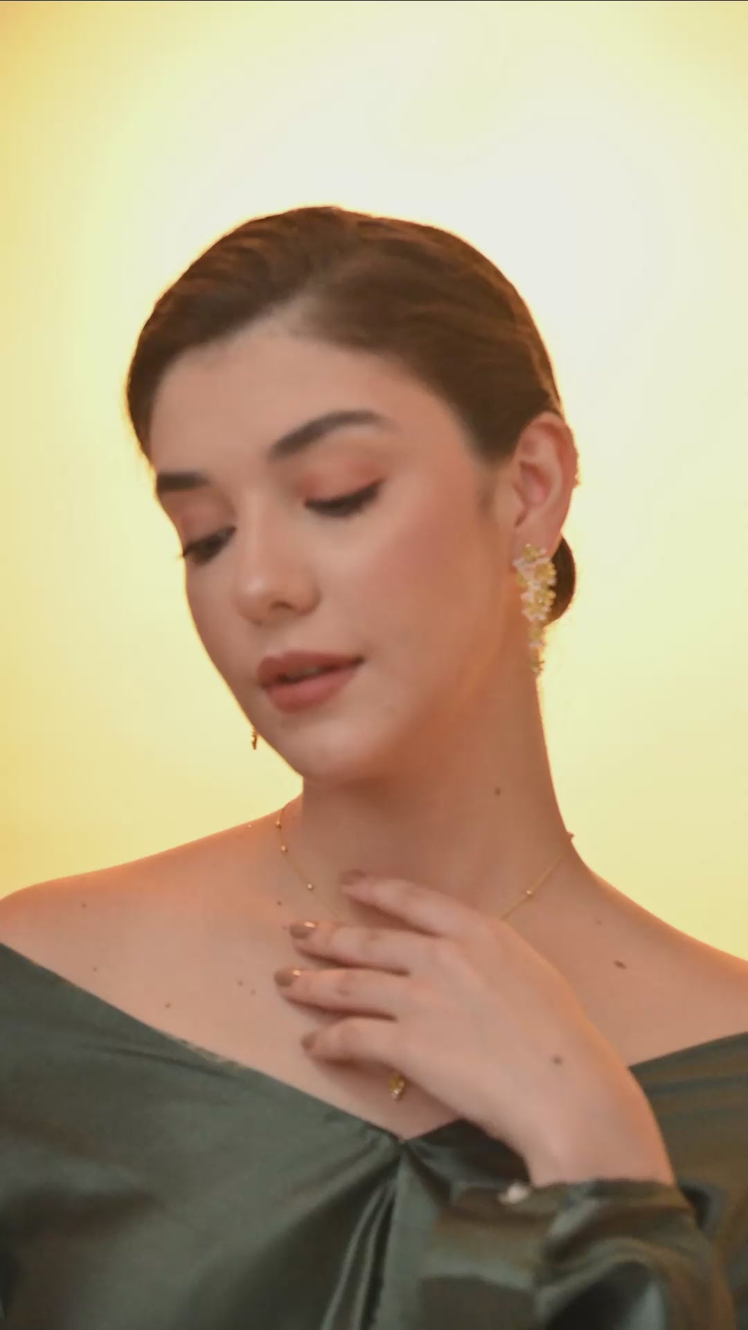 Golden Cascade Jewelry Set