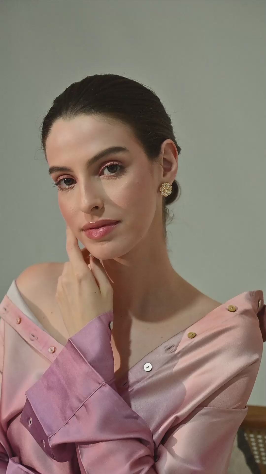 Ethereal Glow Kundan Flower Stud Earrings