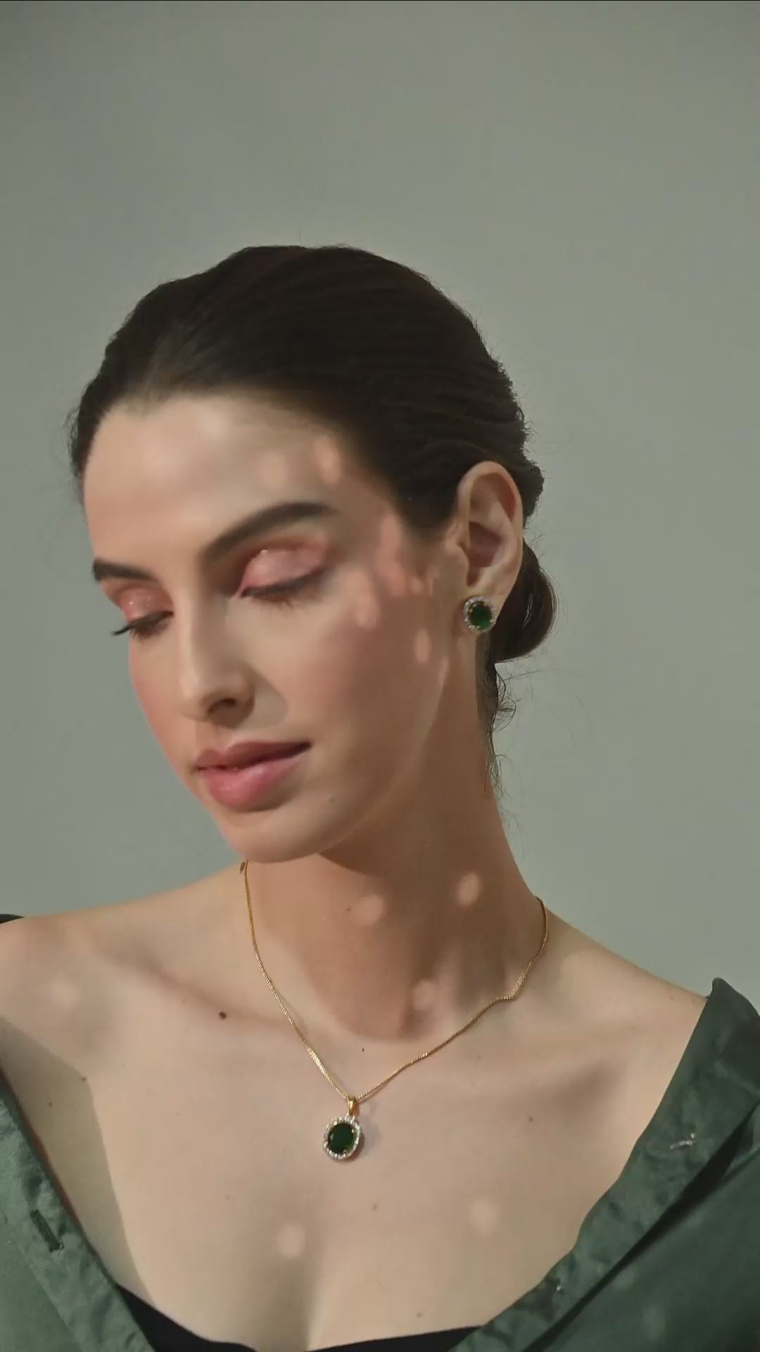 Emerald Elegance Gold-Plated Jewelry Set