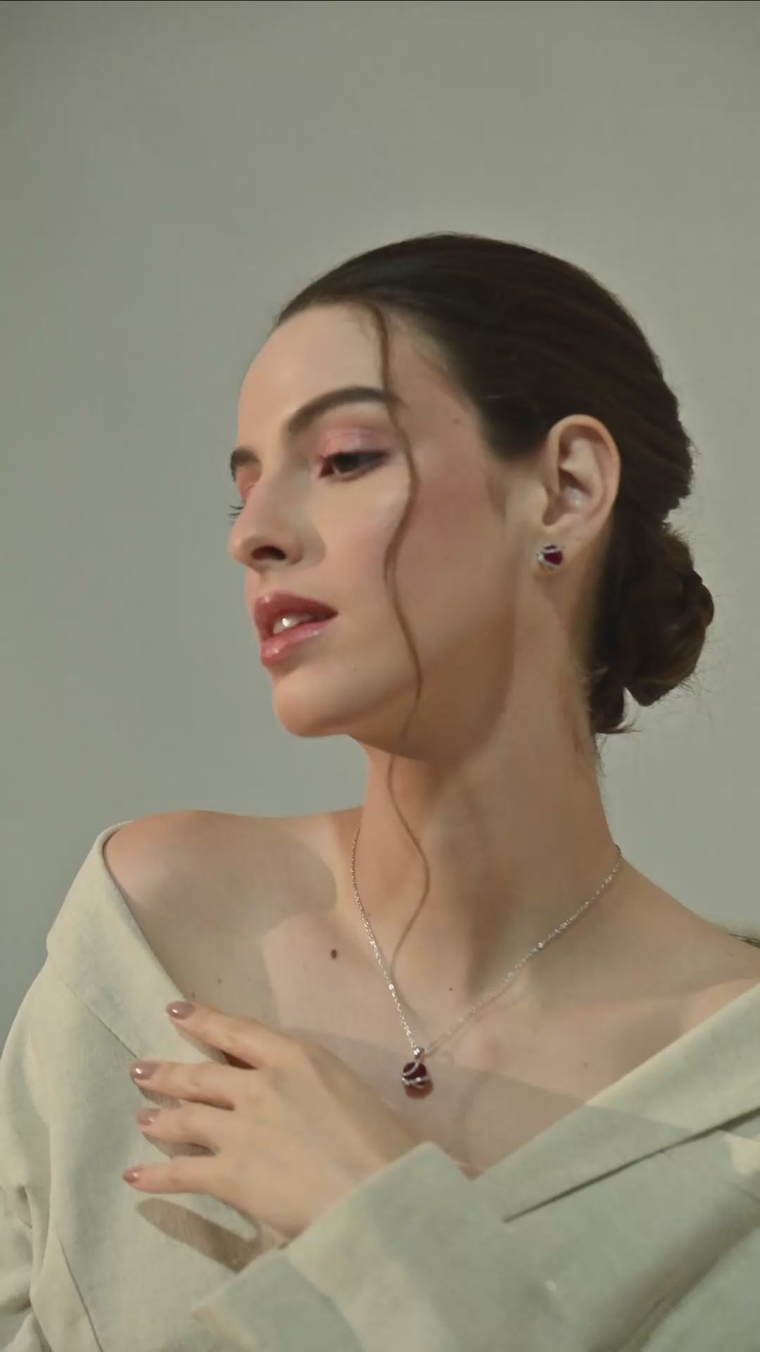 Crimson Charm Heart Pendant Set