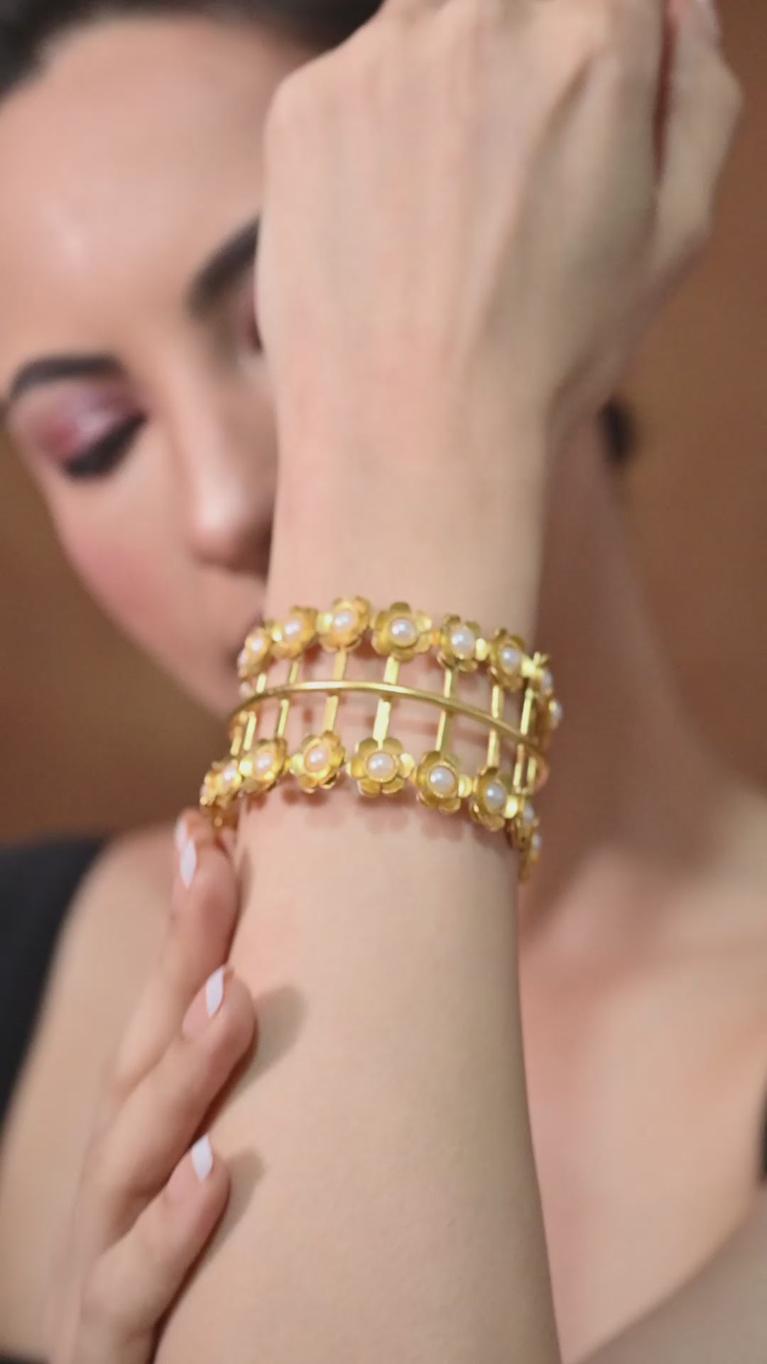 Pearl Bloom Gold Cuff