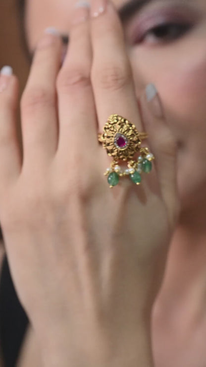Emerald Charm Bloom Ring