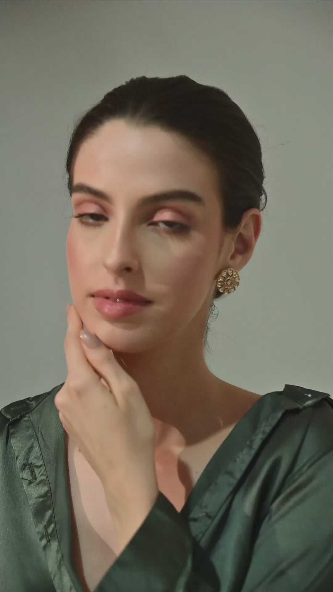 Eternal Glow Kundan Stud Earrings