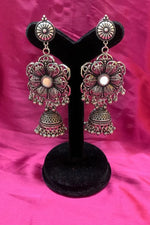Load image into Gallery viewer, Urishilla Earrings

