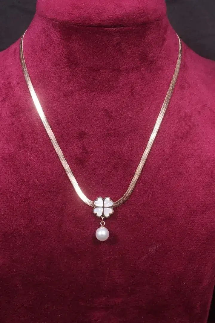pearl drop necklace