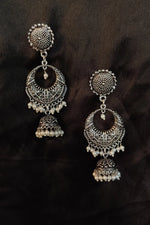 Load image into Gallery viewer, Liya Earring
