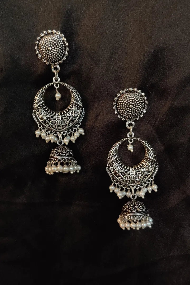 Liya Earring